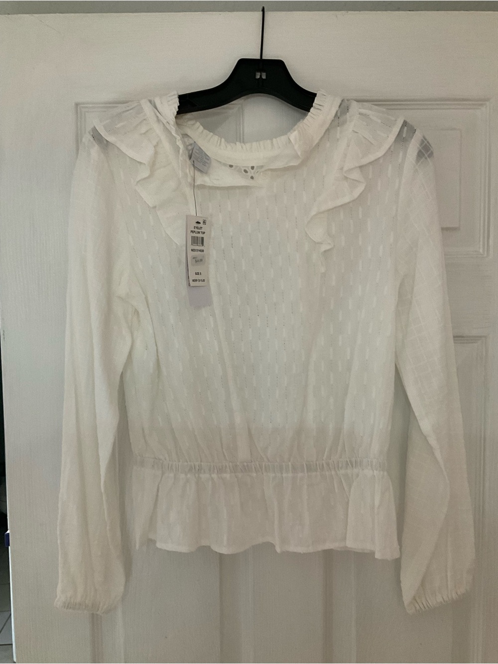 Elegant White Ruffle-Neck Long-Sleeve Blouse